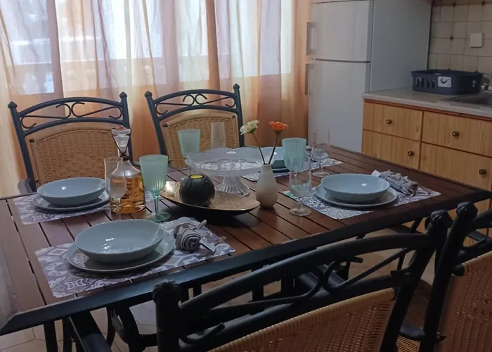 Anastasios Room's Апарт-отель 3*