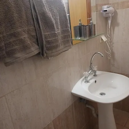 Anastasios Room's Olympiakí Aktí