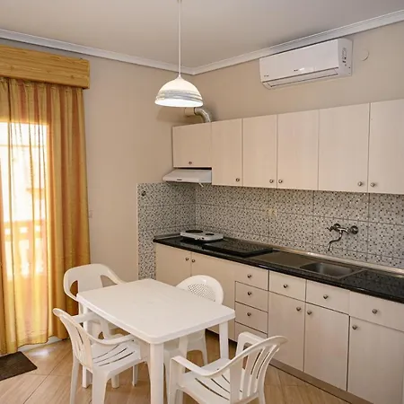 Aparthotel Anastasios Room's 3*