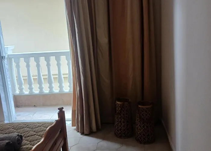 Anastasios Room's Aparthotel 3*
